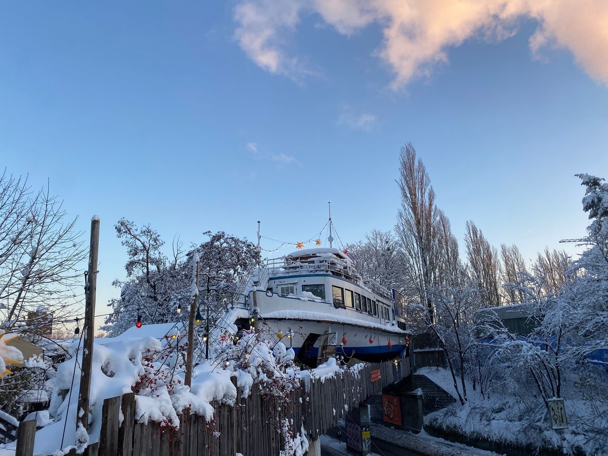 Sternenflotte - Weihnachtshafen \u00fcber Sendling 