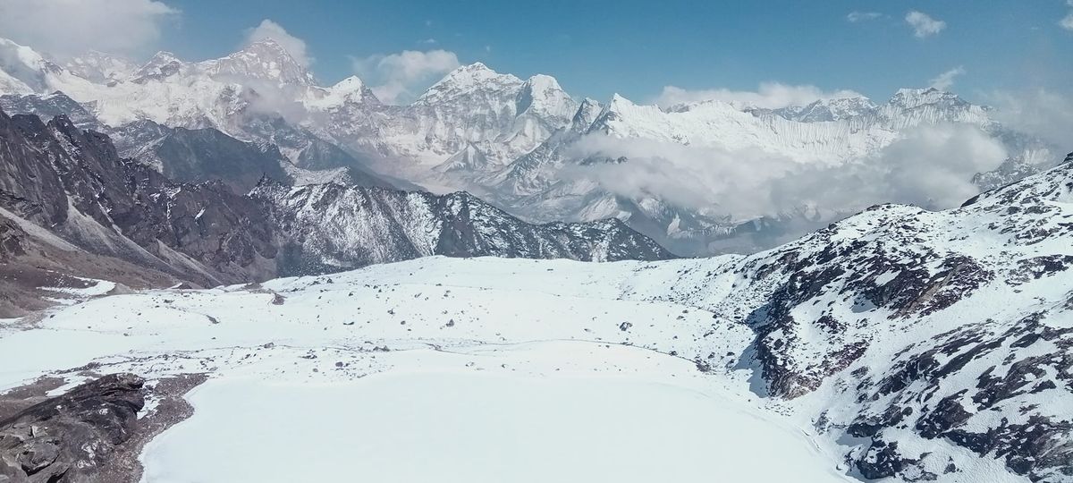 Everest base camp Chola pass via Gokyo Lake Trek