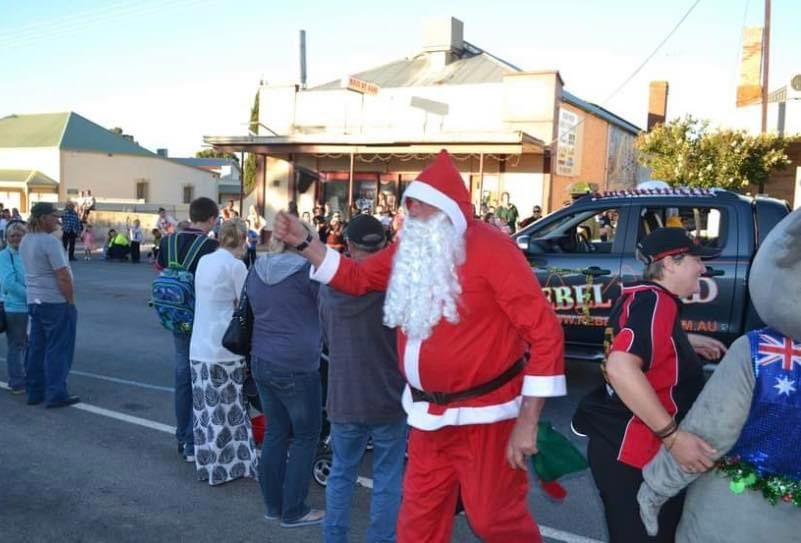 Two Wells Christmas Parade, Street Market & Carnival 