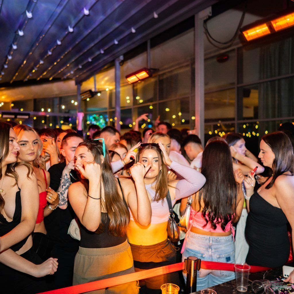 Sheffield FRESHERS WELCOME - SECRET ROOFTOP RAVE.