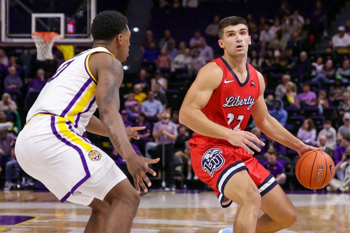 Western Kentucky Hilltoppers at Liberty Flames Mens Basketball