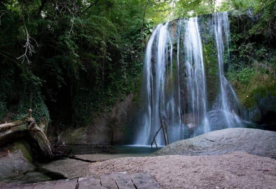 Waterfalls Tour: Le Cascate Perdute di Sarnano