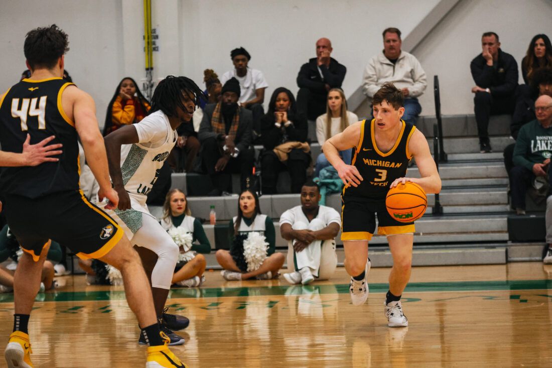 Michigan Tech Huskies vs. Roosevelt Lakers