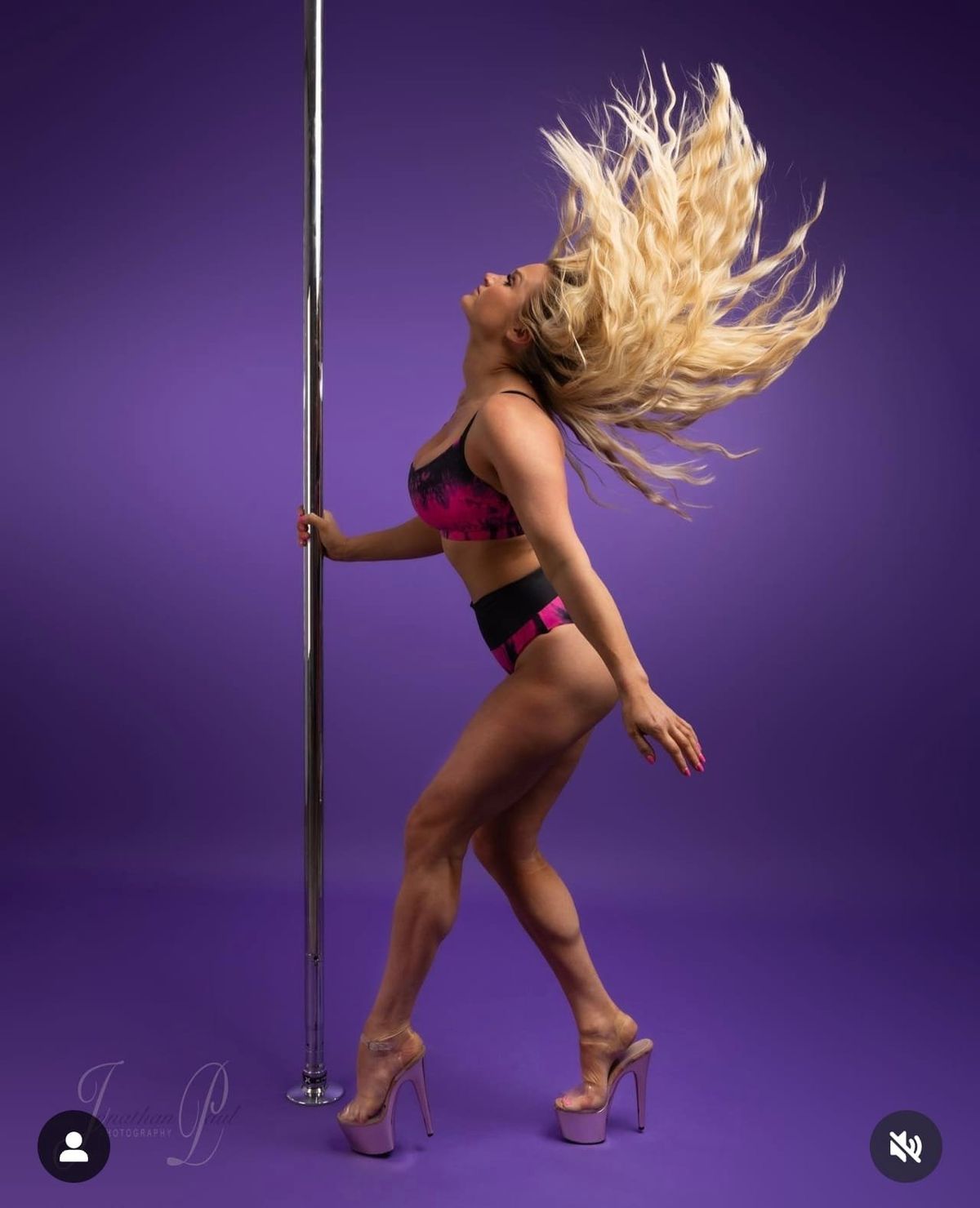 Pole and Aerial Photoshoot with @jonathan.paul.photography