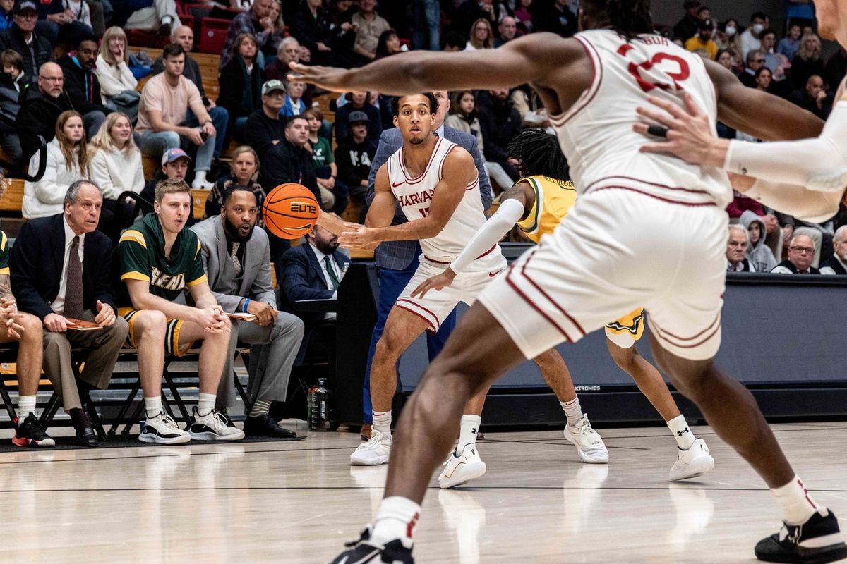 Harvard Crimson at Yale Bulldogs Mens Basketball