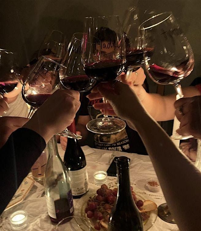 CATA DE VINOS A\u00d1ADAS HISTORICAS VALDUERO