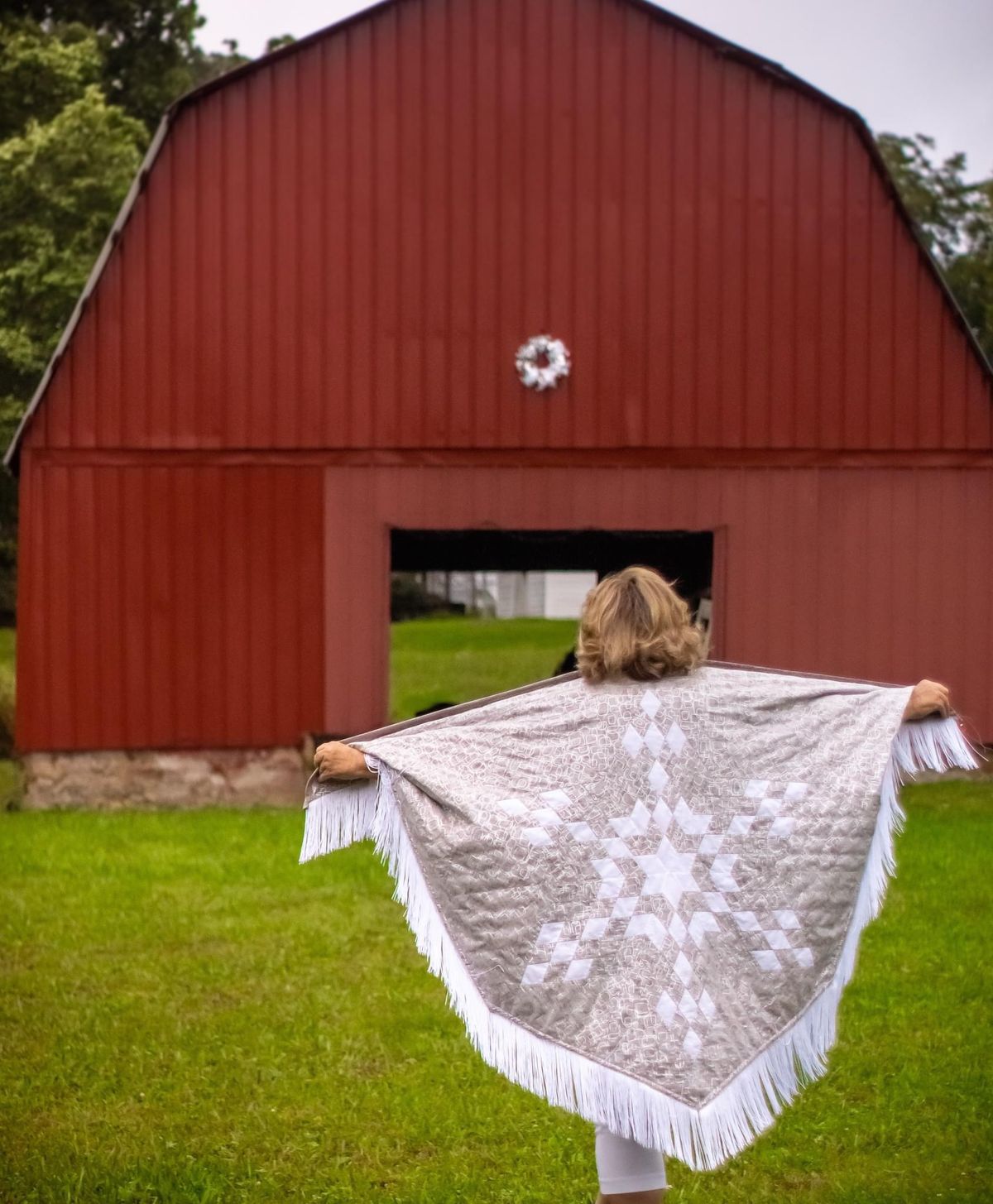 Learn to Make a Northern Star Quilted Shawl with Ana Gal\u00e1n