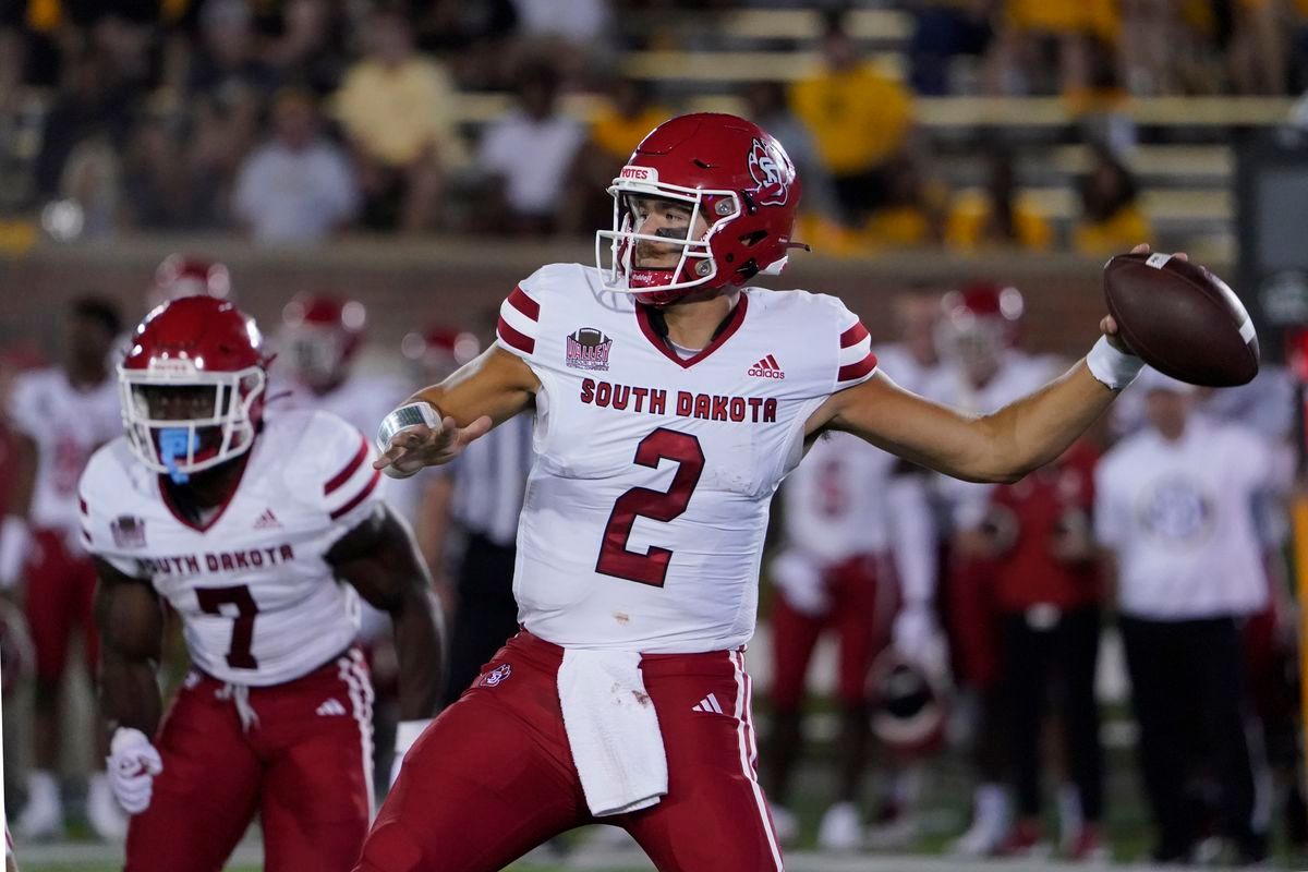 South Dakota Coyotes vs. North Dakota State Bison