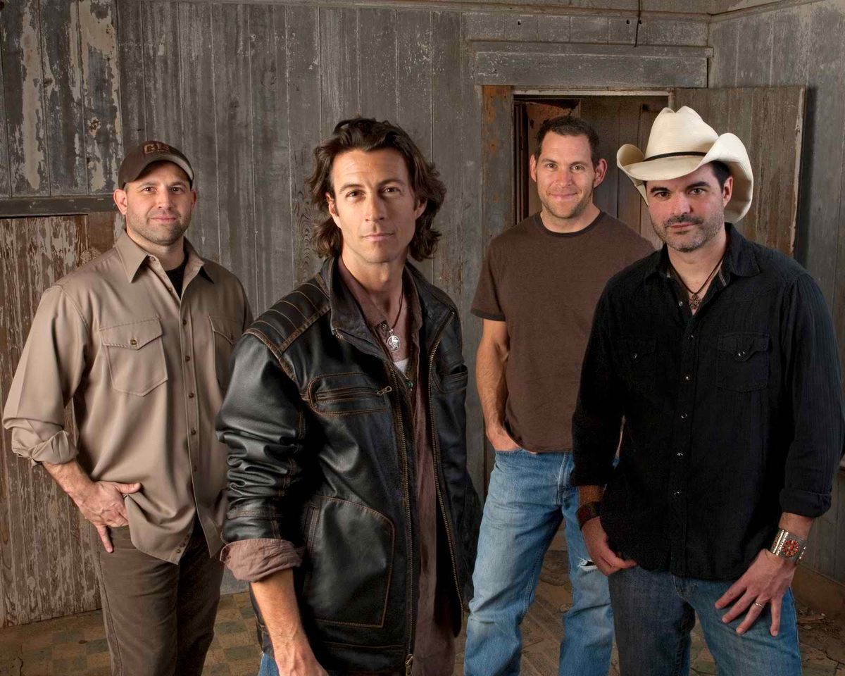 Roger Clyne & The Peacemakers