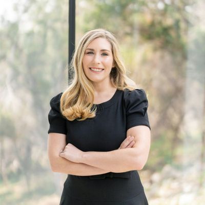 Lindsey Pearlstein Smith