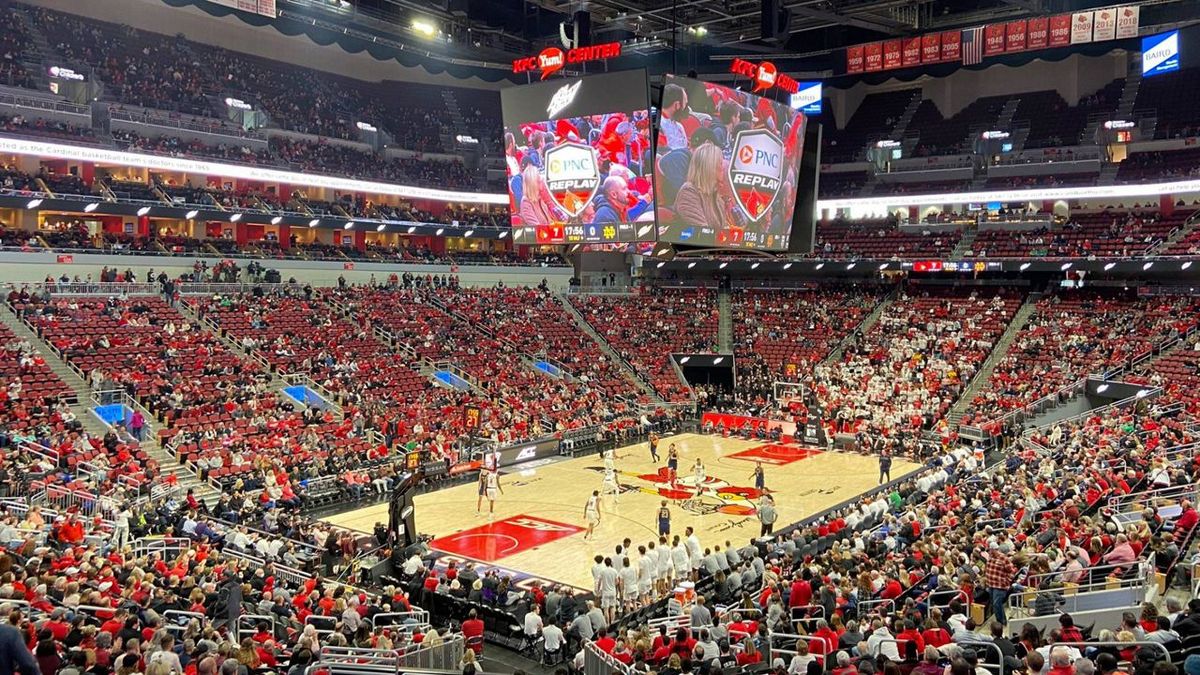 Kentucky Wildcats at Louisville Cardinals Womens Volleyball