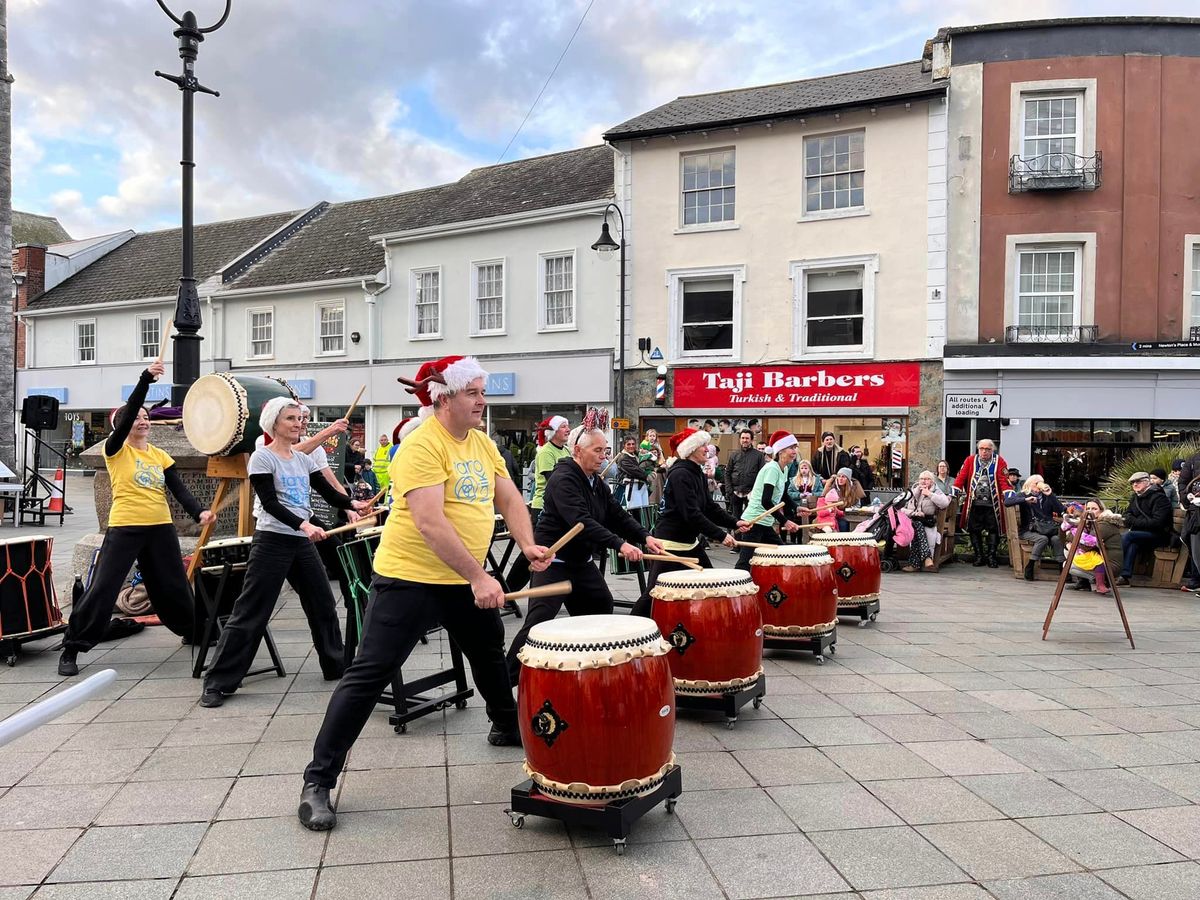 Tano Taiko at Newton Abbot Christmas Lights Switch On