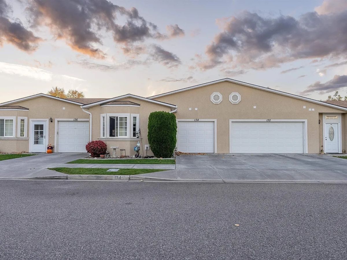 Open \ud83c\udfe1 Kennewick Townhome 