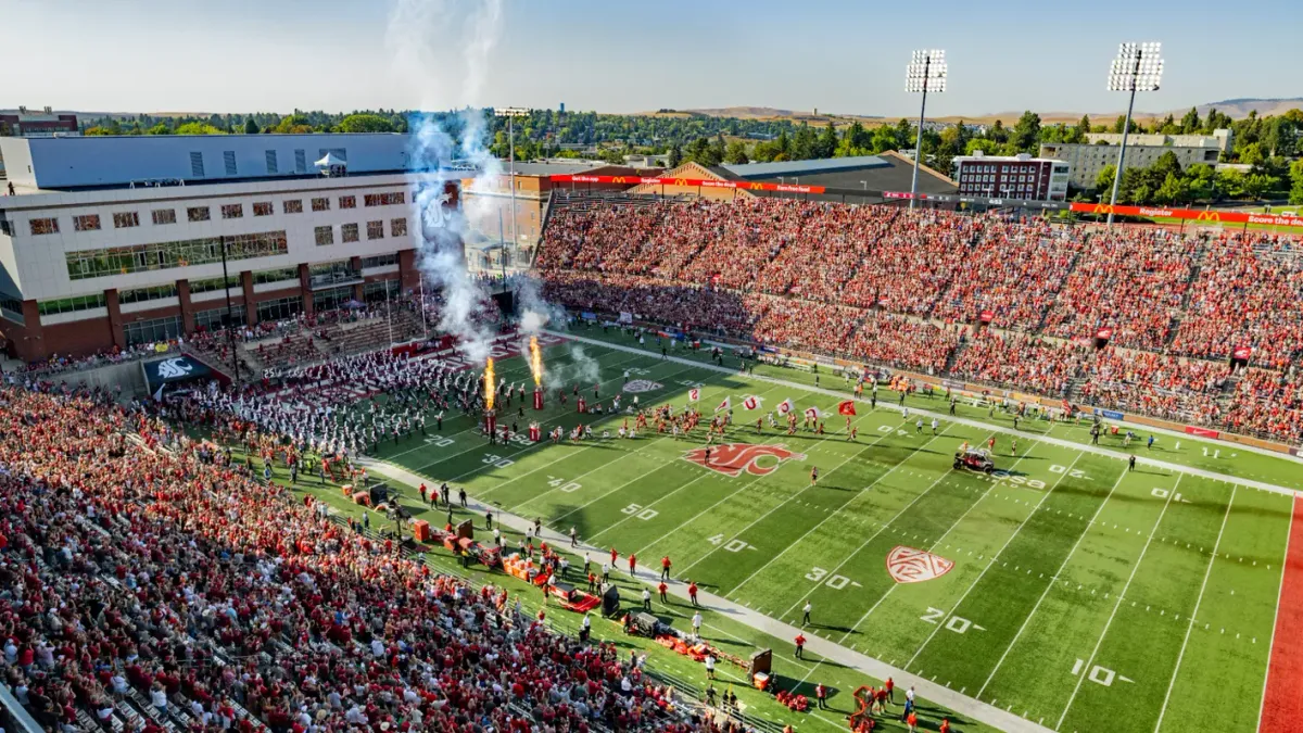 Toledo Rockets at Washington State Cougars Football