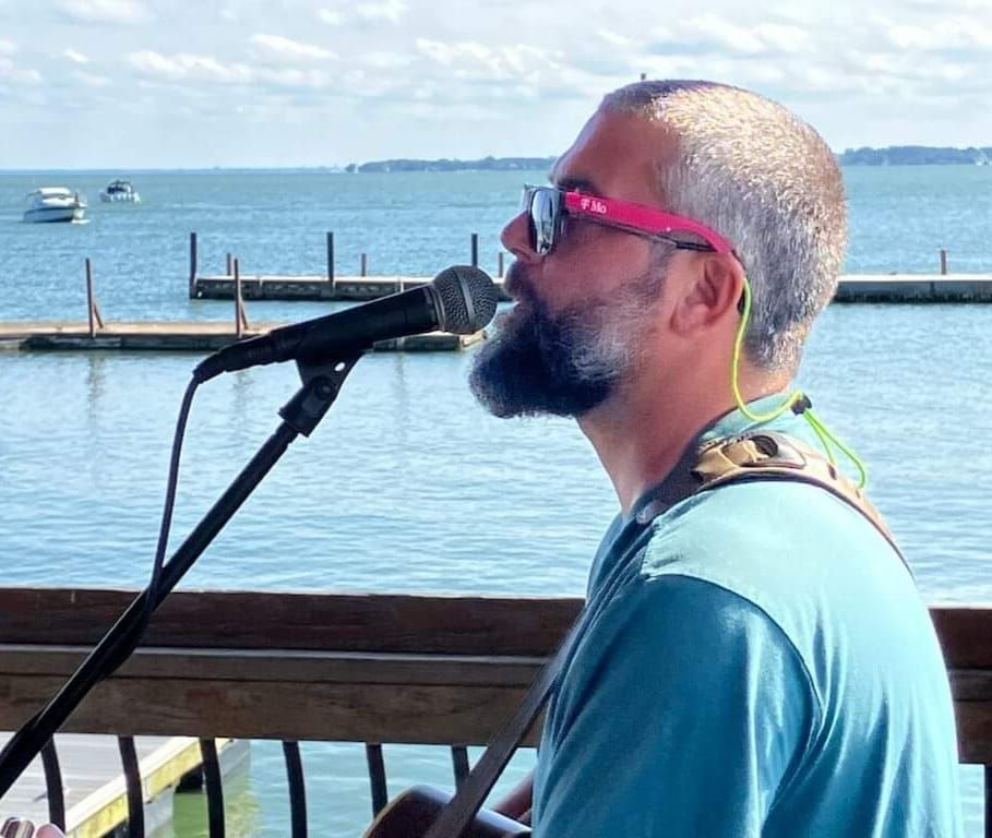 Sully Solo 7-10 @ Mad Anthony Brewing