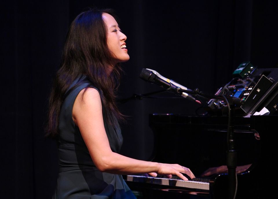 Vienna Teng performs live in Seattle - Thursday