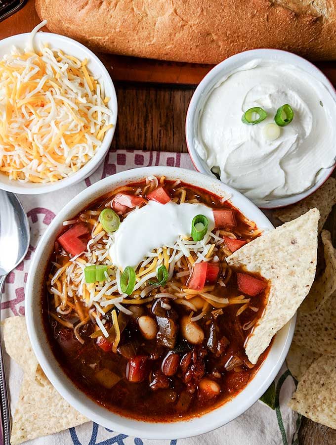 Free Community Meal: Veggie Chili + Toppings! 