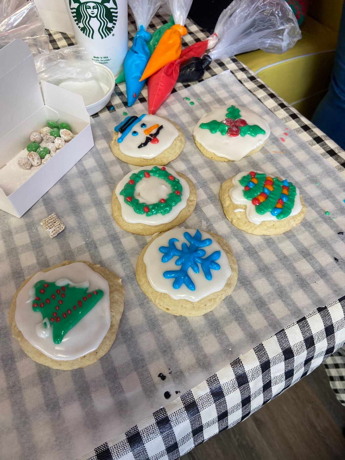 Sugar Cookie Decorating! Sip & Create!