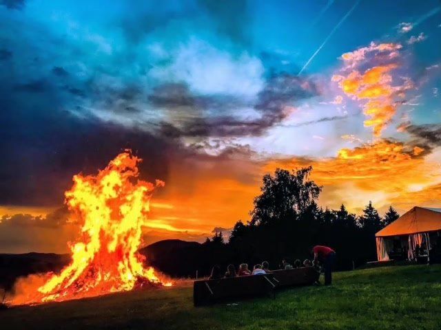 Sonnwendfeuer beim Oinga (Unteraign)