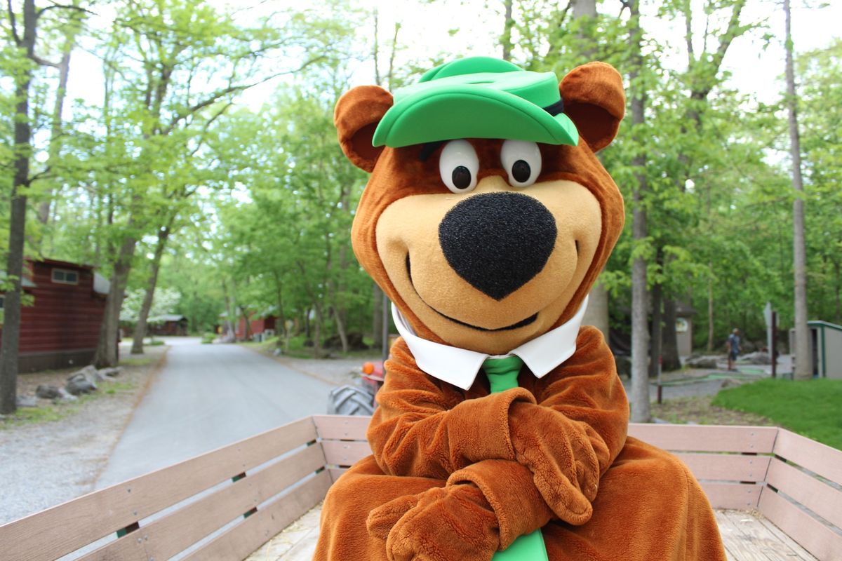 WAKE UP, YOGI BEAR\u2122! WEEKEND