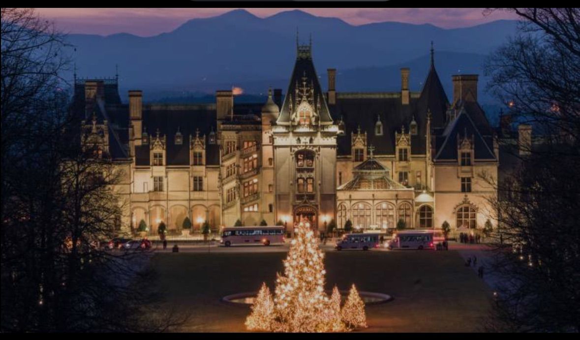 Candlelight Christmas tour at the Biltmore