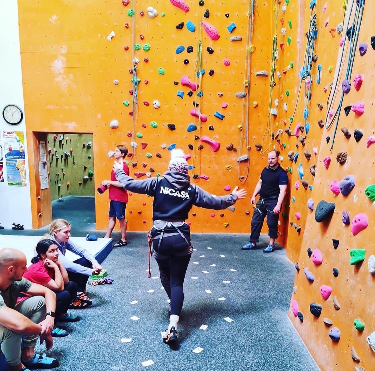 The Indoor Climbing Assistant Qualification