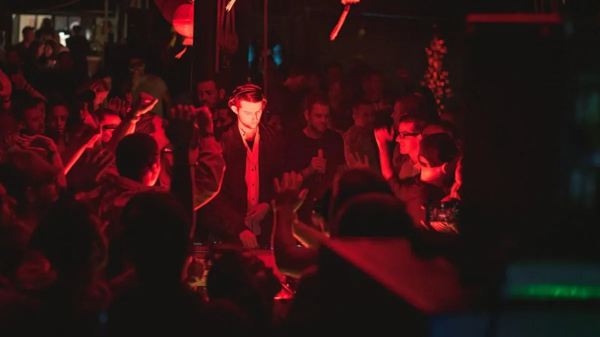 Simon Doty, Chris Berner, Volaris in Miami