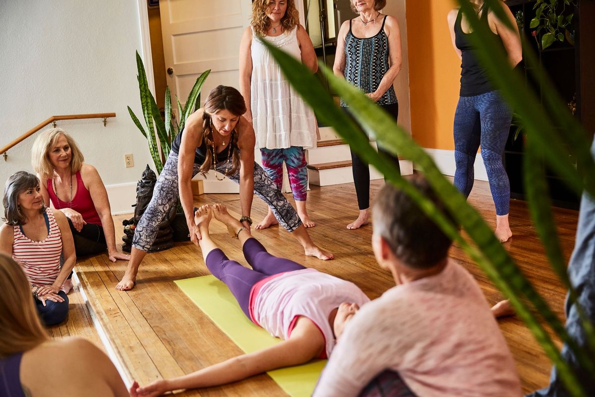 Thai Yoga Bodywork Adjustment Clinic for Yoga Teachers