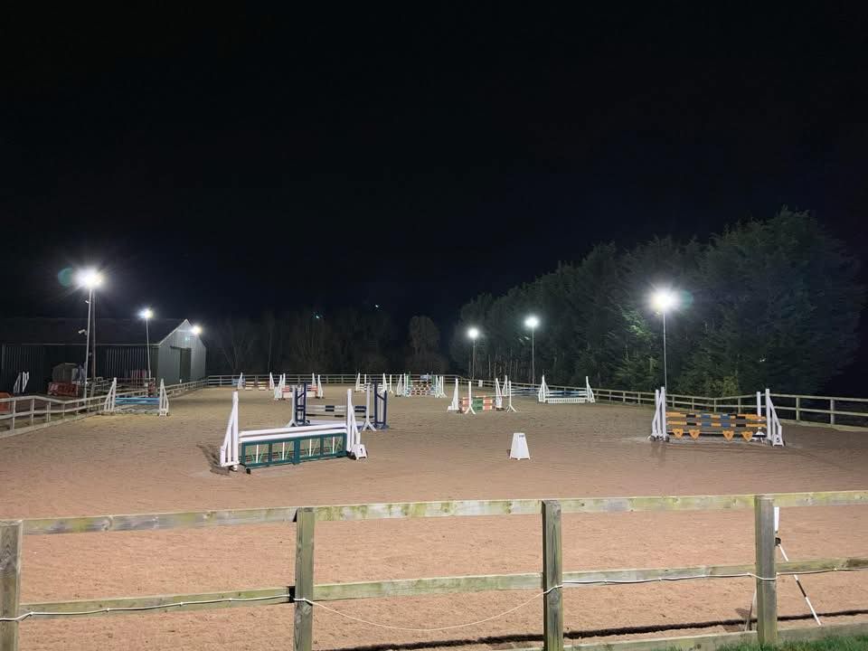 Evening clear round