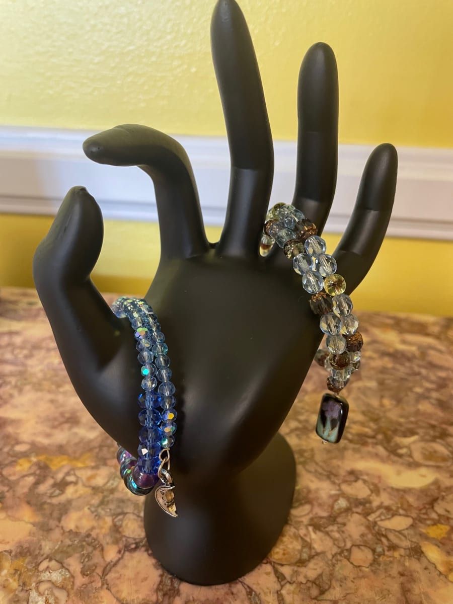 Jewelry Class- Memory Wire and bead bracelets(2)