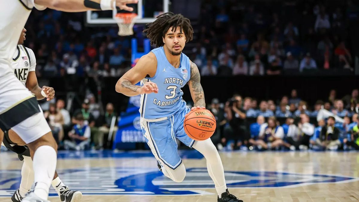 Parking SMU Mustangs at North Carolina Tar Heels Womens Volleyball