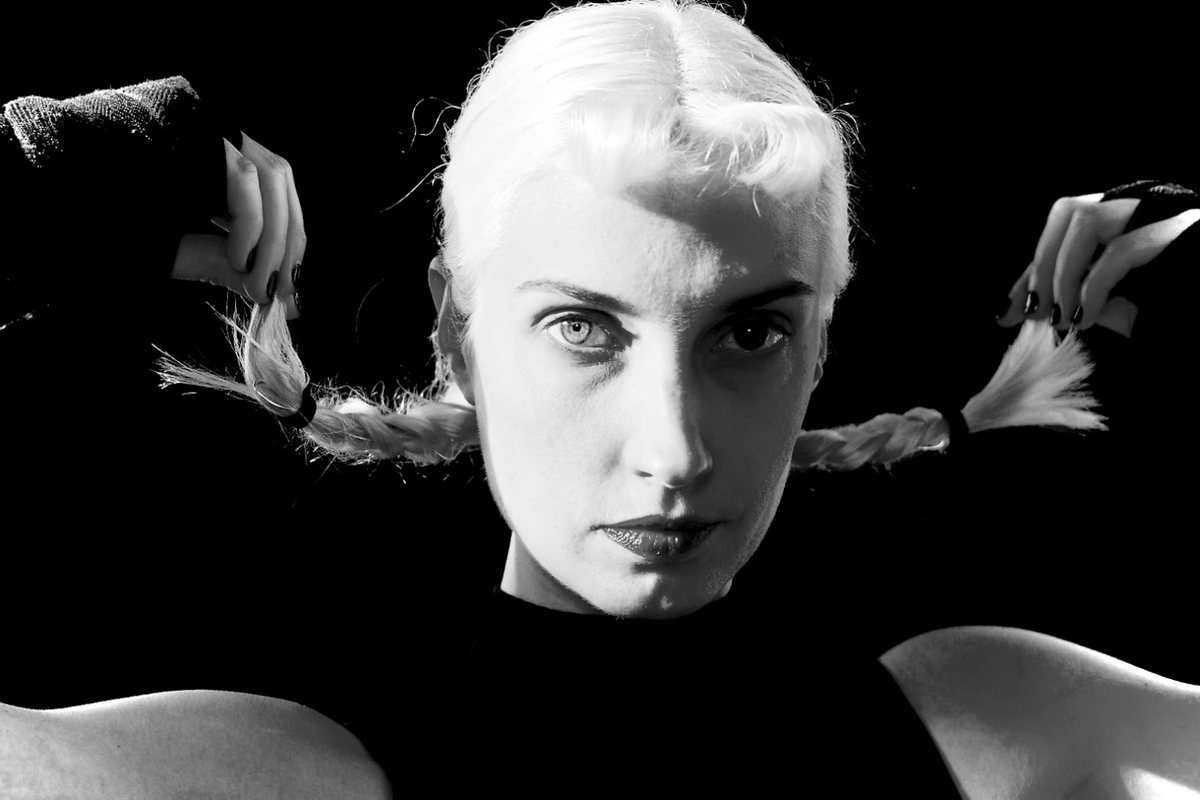 Molly Nilsson at Echoplex