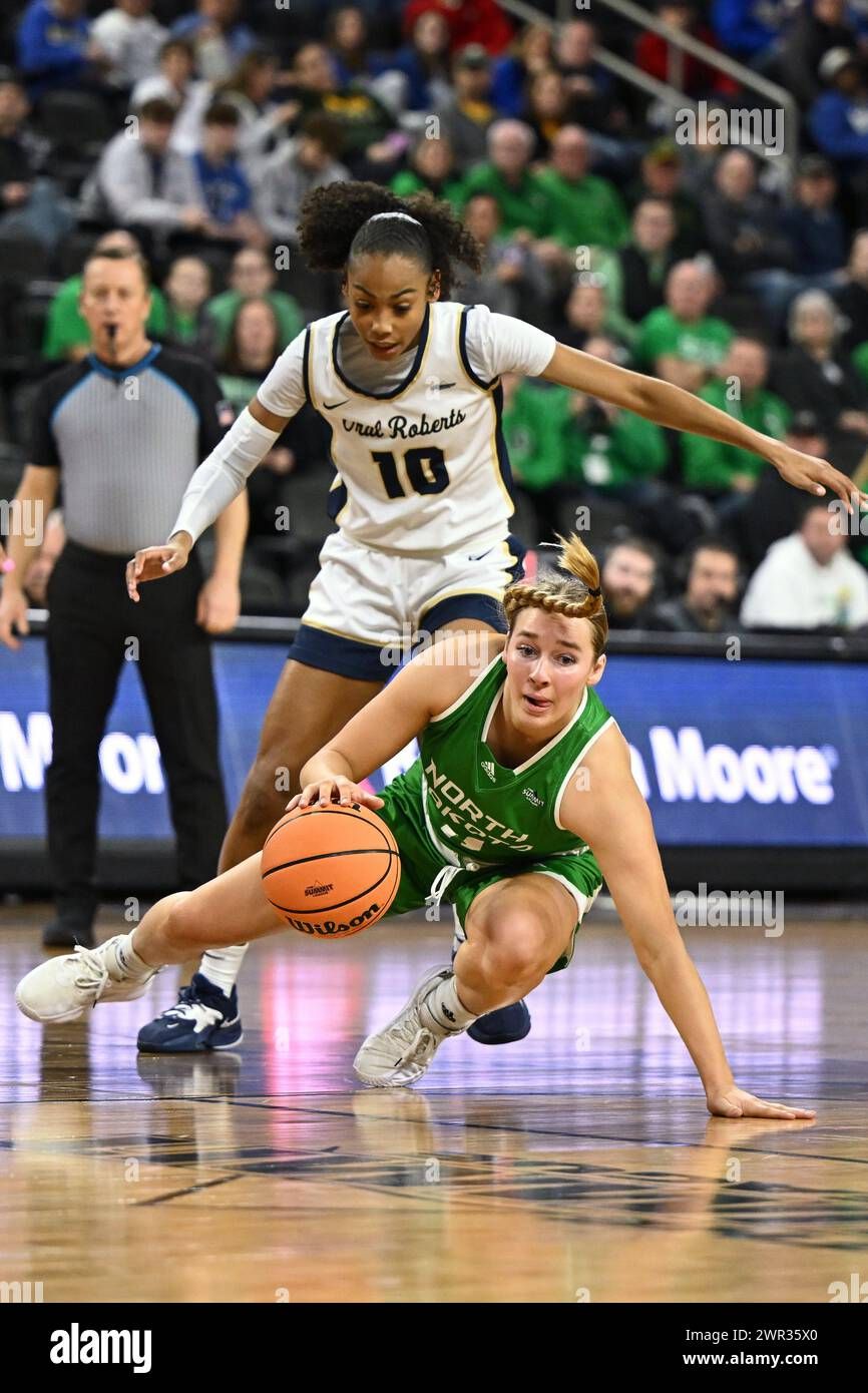 Oral Roberts Golden Eagles at North Dakota Fighting Hawks Womens Volleyball