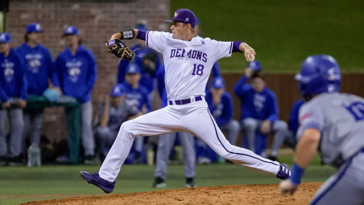 Parking Incarnate Word Cardinals at Northwestern State Demons Football