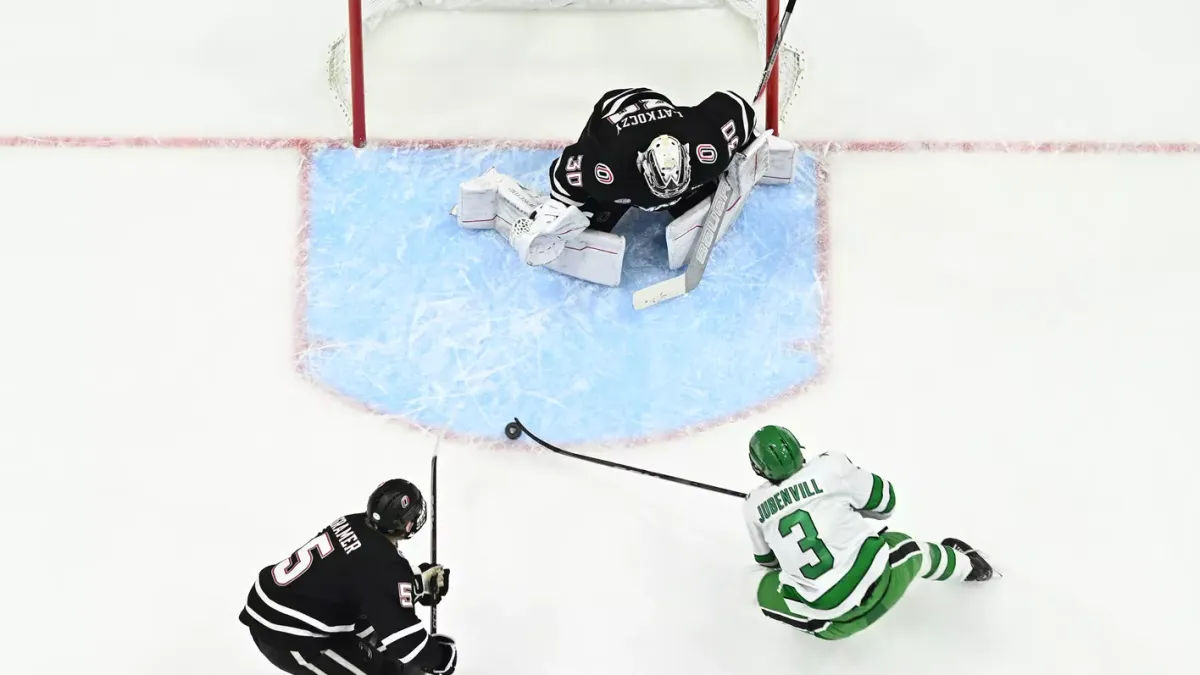 North Dakota Fighting Hawks at Omaha Mavericks Mens Hockey