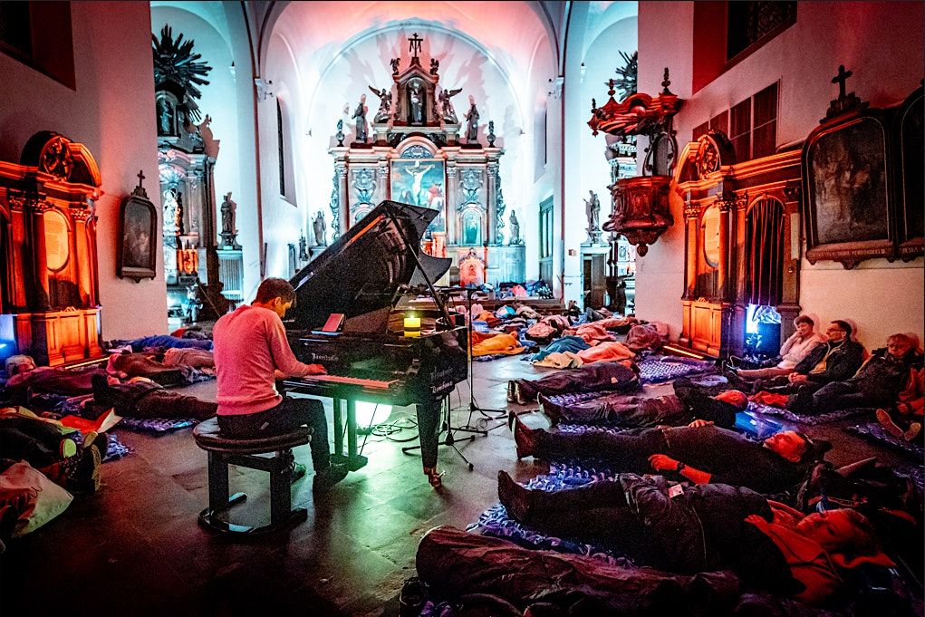 Exclusive piano lying down concert - Amsterdam