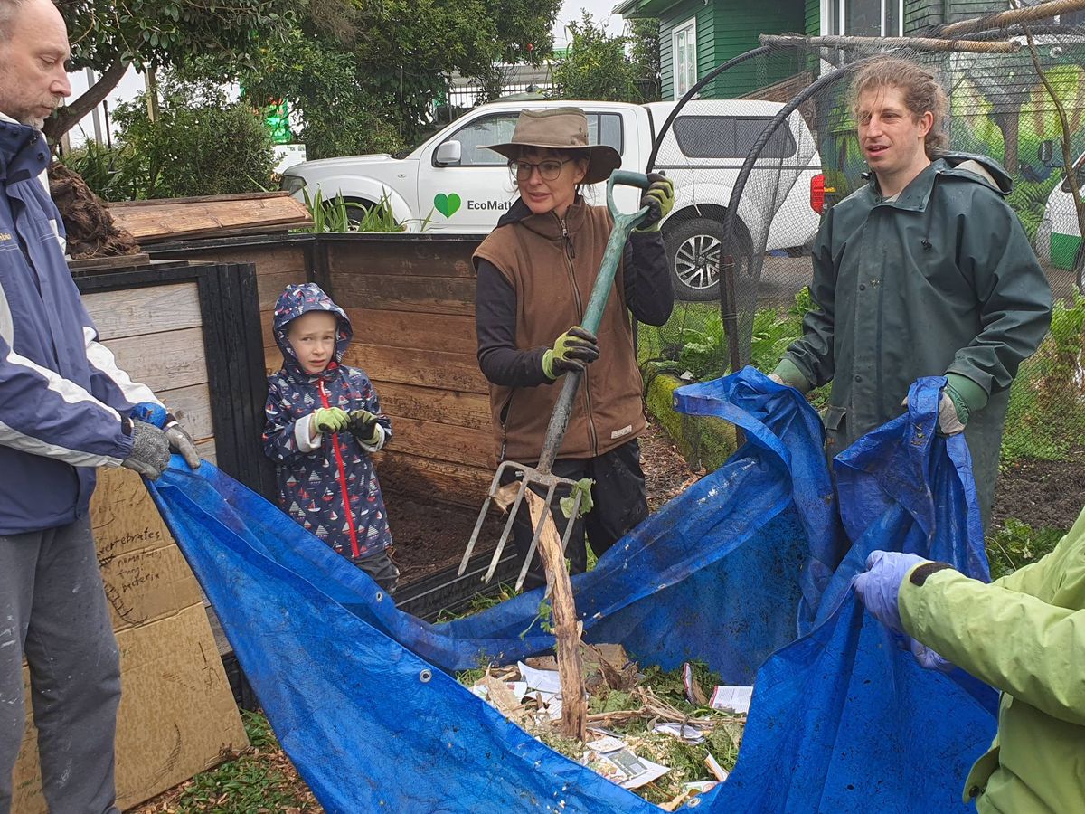 Hands-on Hot Composting workshop series, New Lynn - Part One