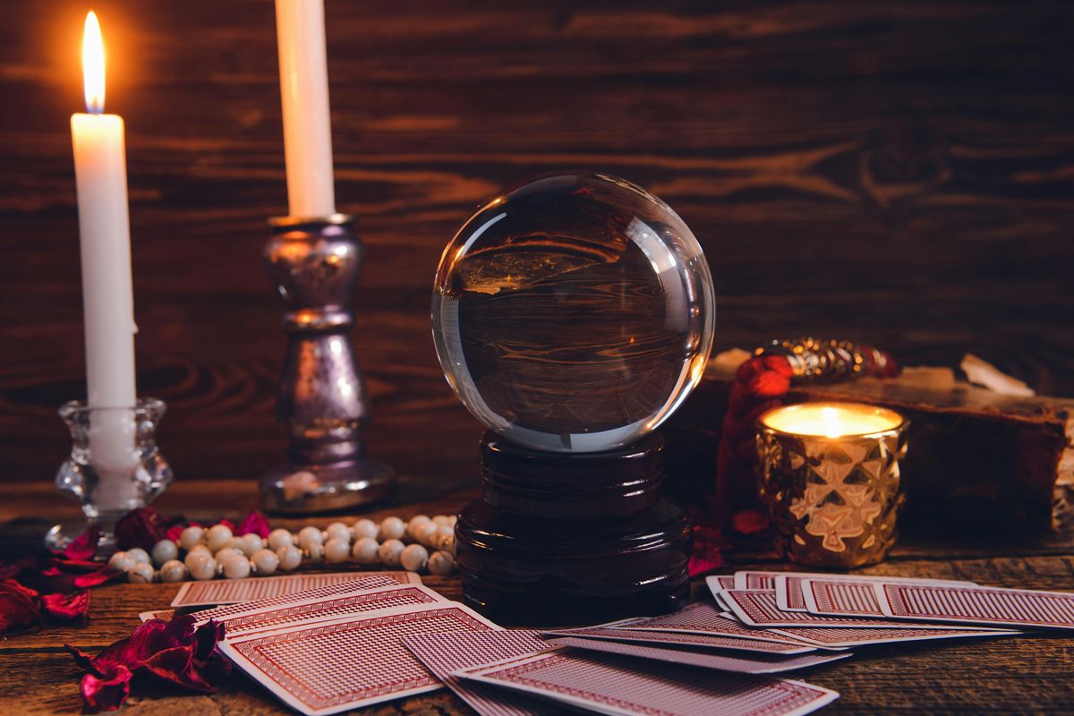 An Evening of Mediumship and Tarot