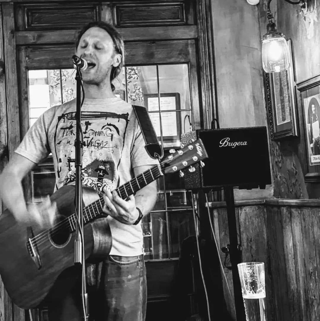 Rich Howie Acoustic - Live at Cafe Rene - Gloucester