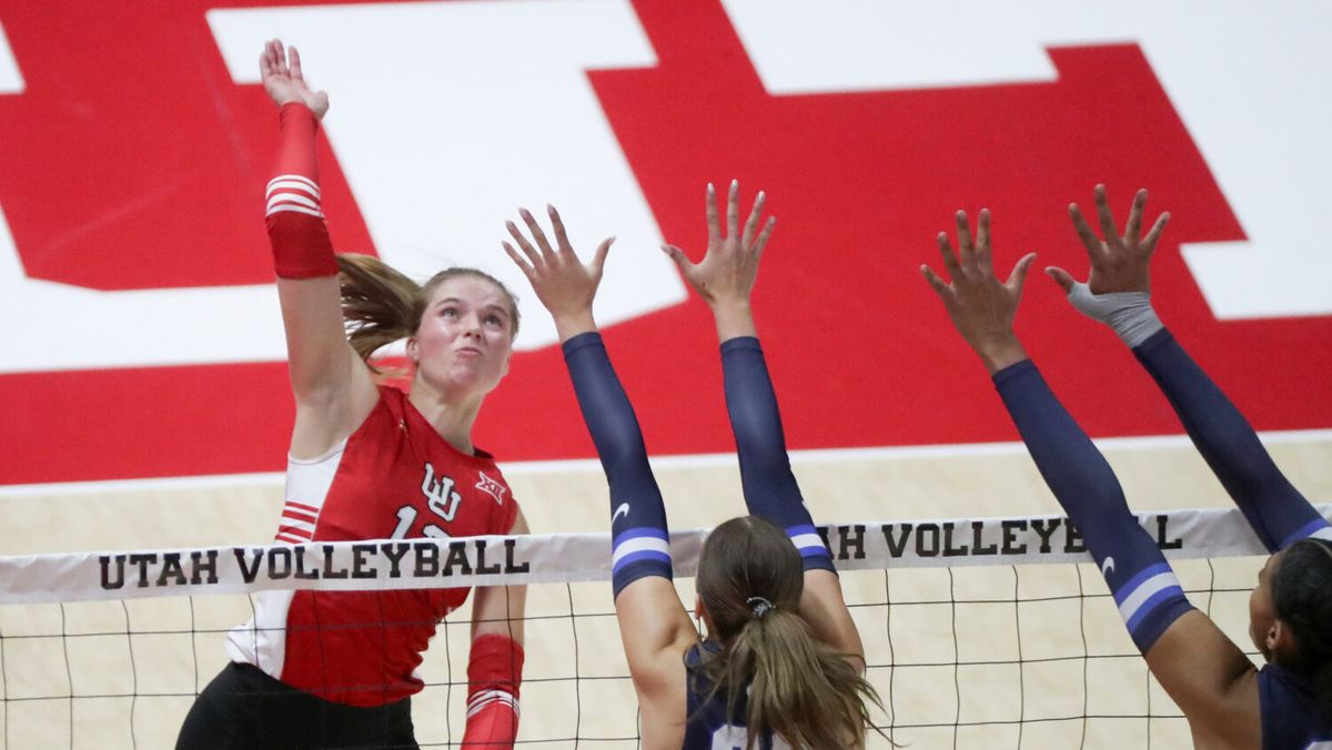 BYU Cougars at Utah Utes Womens Volleyball at Huntsman Center