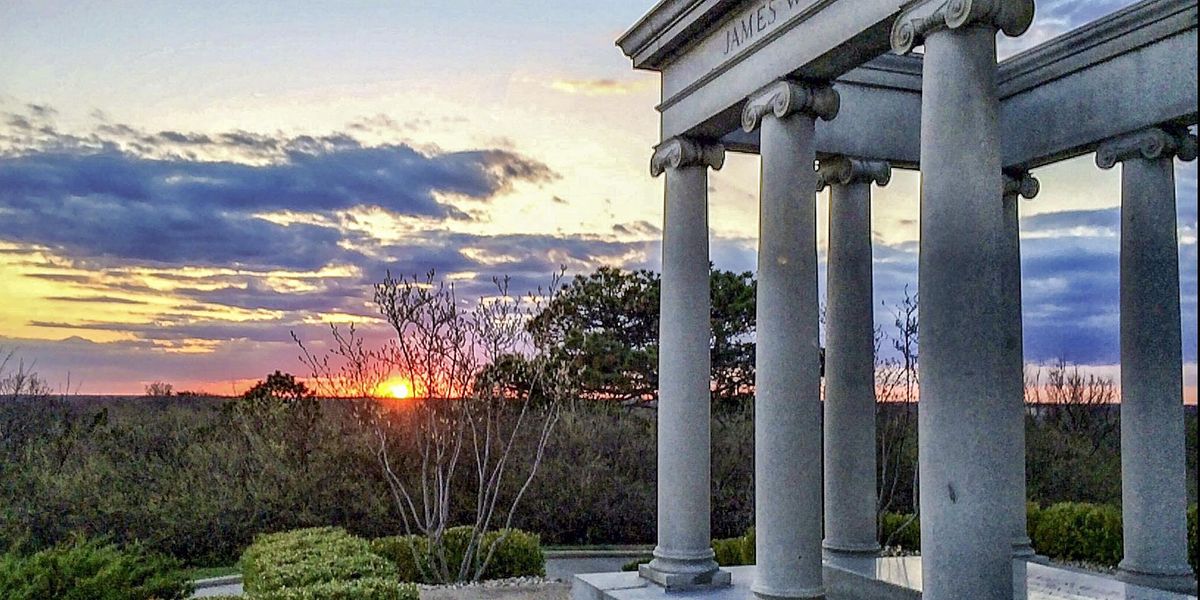 Historic PUBLIC TOURS at Crown Hill Cemetery 2022