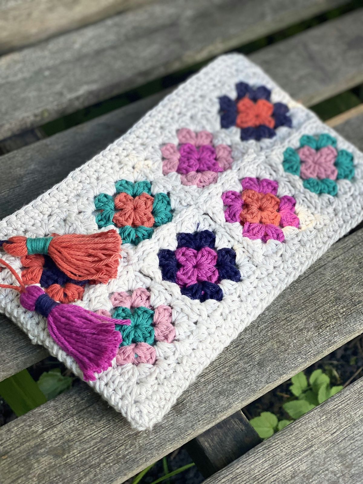 Join-as-you-go Crochet Summer Granny Bag