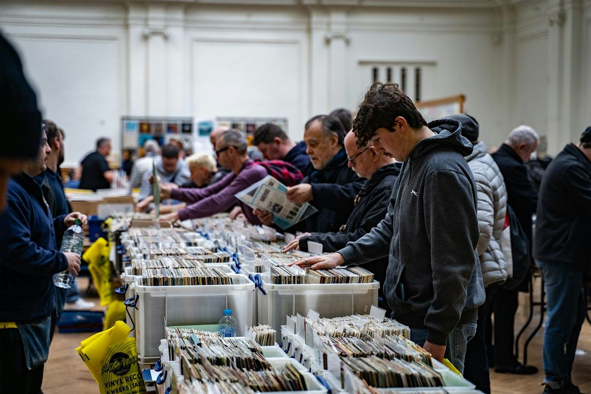 UK's Big Record fairs vist Birmingham - Fast Track ticket