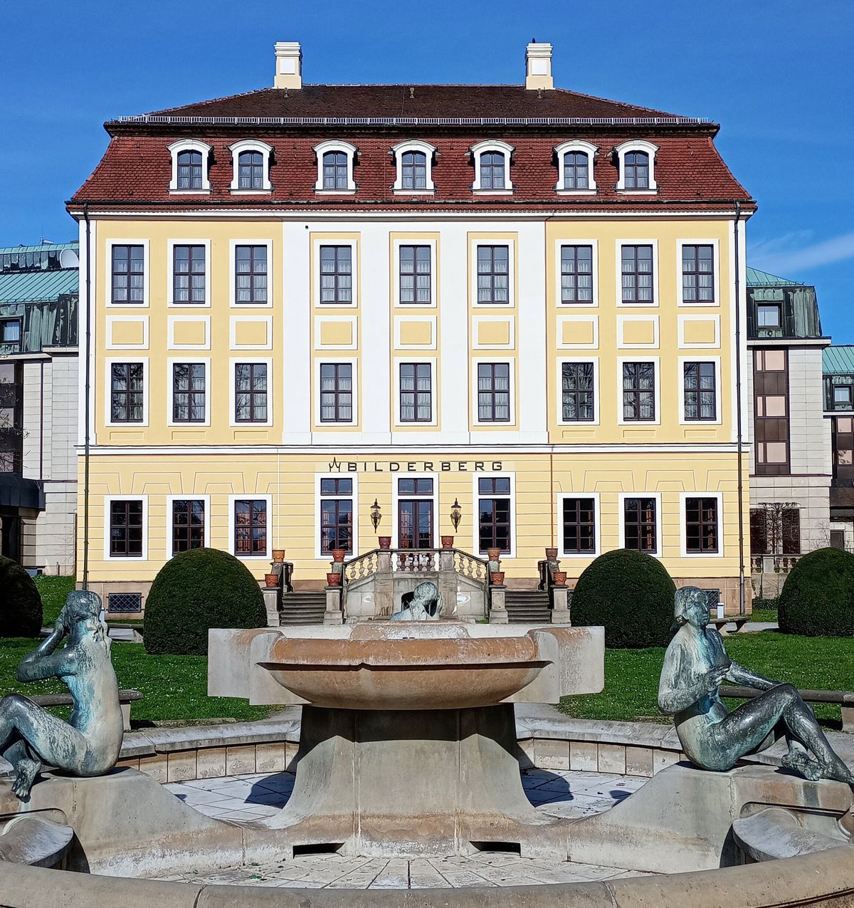 Festliches Buffet im Barocken Innenhof - Atrium \/ 68 \u20ac je Gast inkl. Sektempfang