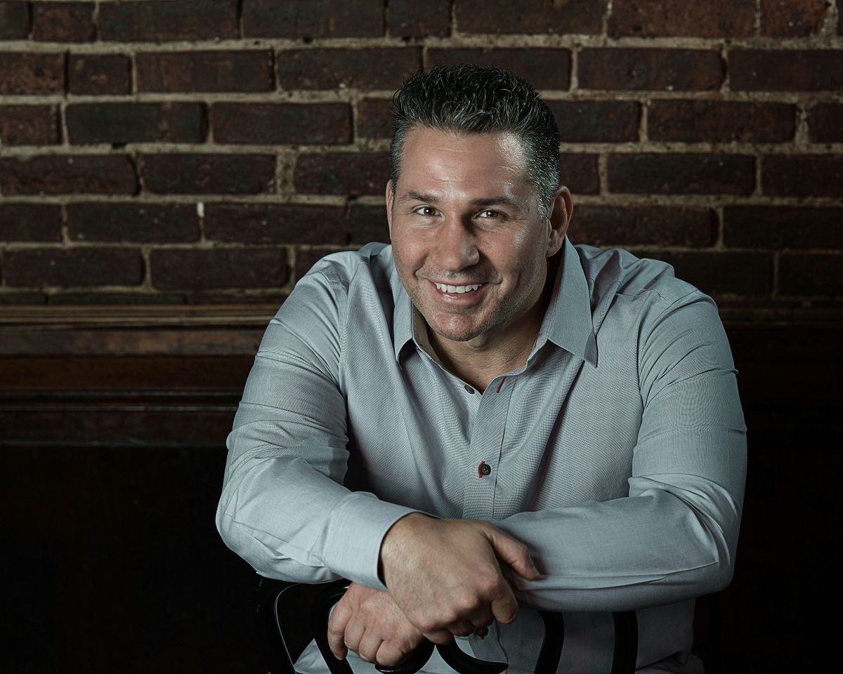 7PM Early Show: MIKE VECCHIONE - Comedy Night @ Lolev Beer