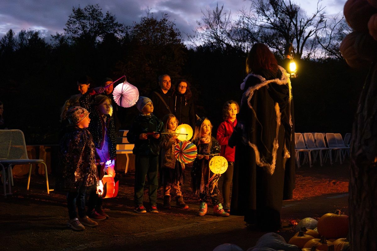 Ferienspecial: Lampion-F\u00fchrung durch den Park