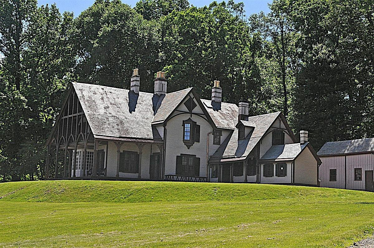 Willows Mansion Fosterfields