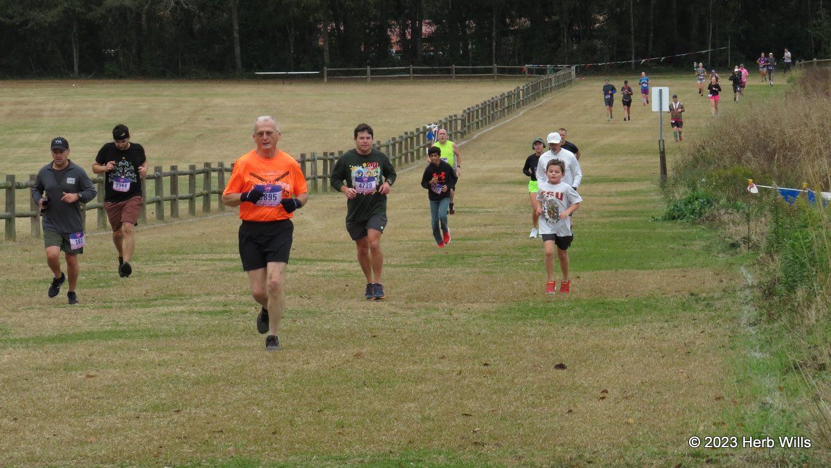 Gulf Winds Track Club's 2024 Tannenbaum Trail 6K