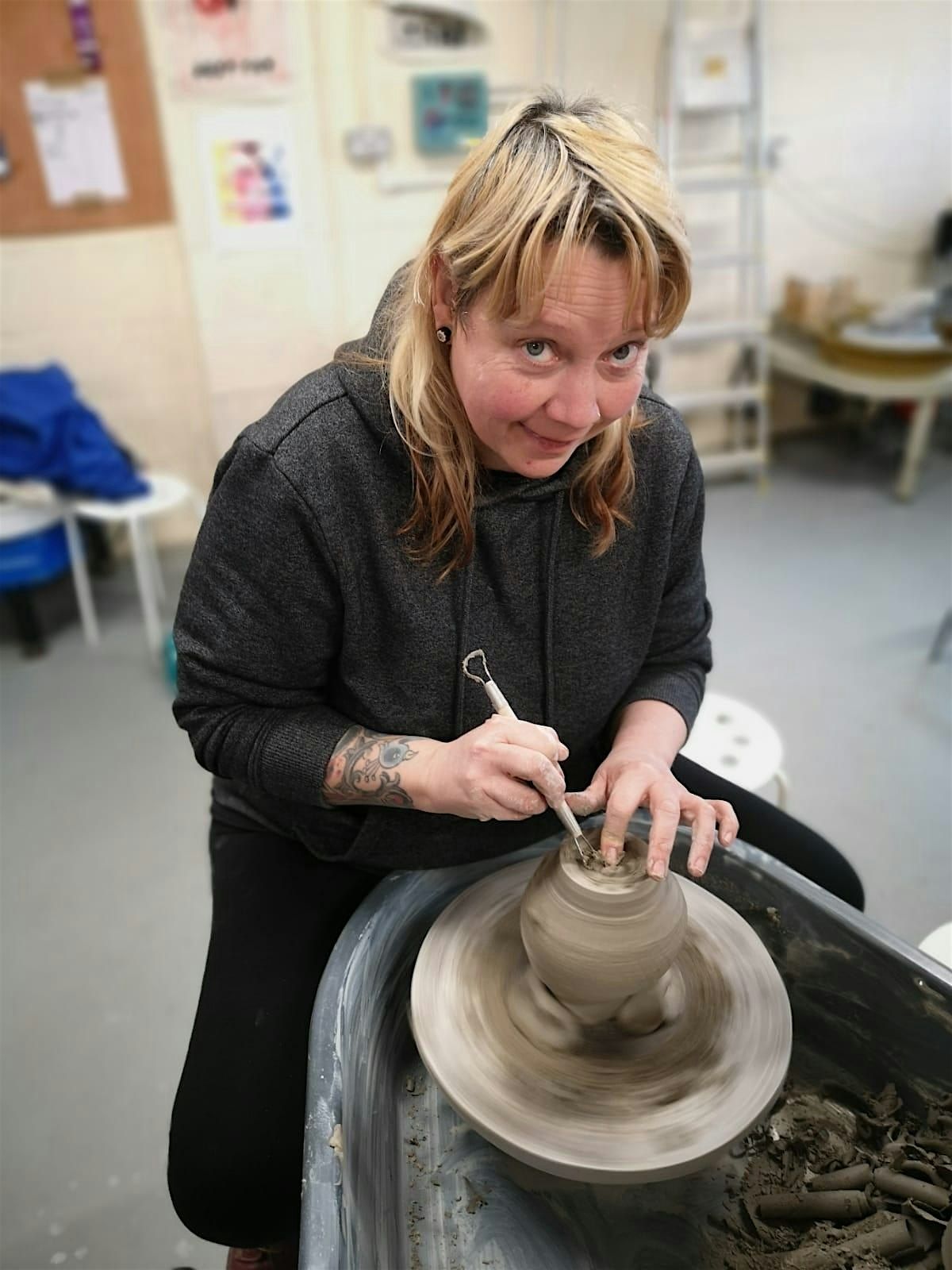 6 week Friday night beginners pottery course