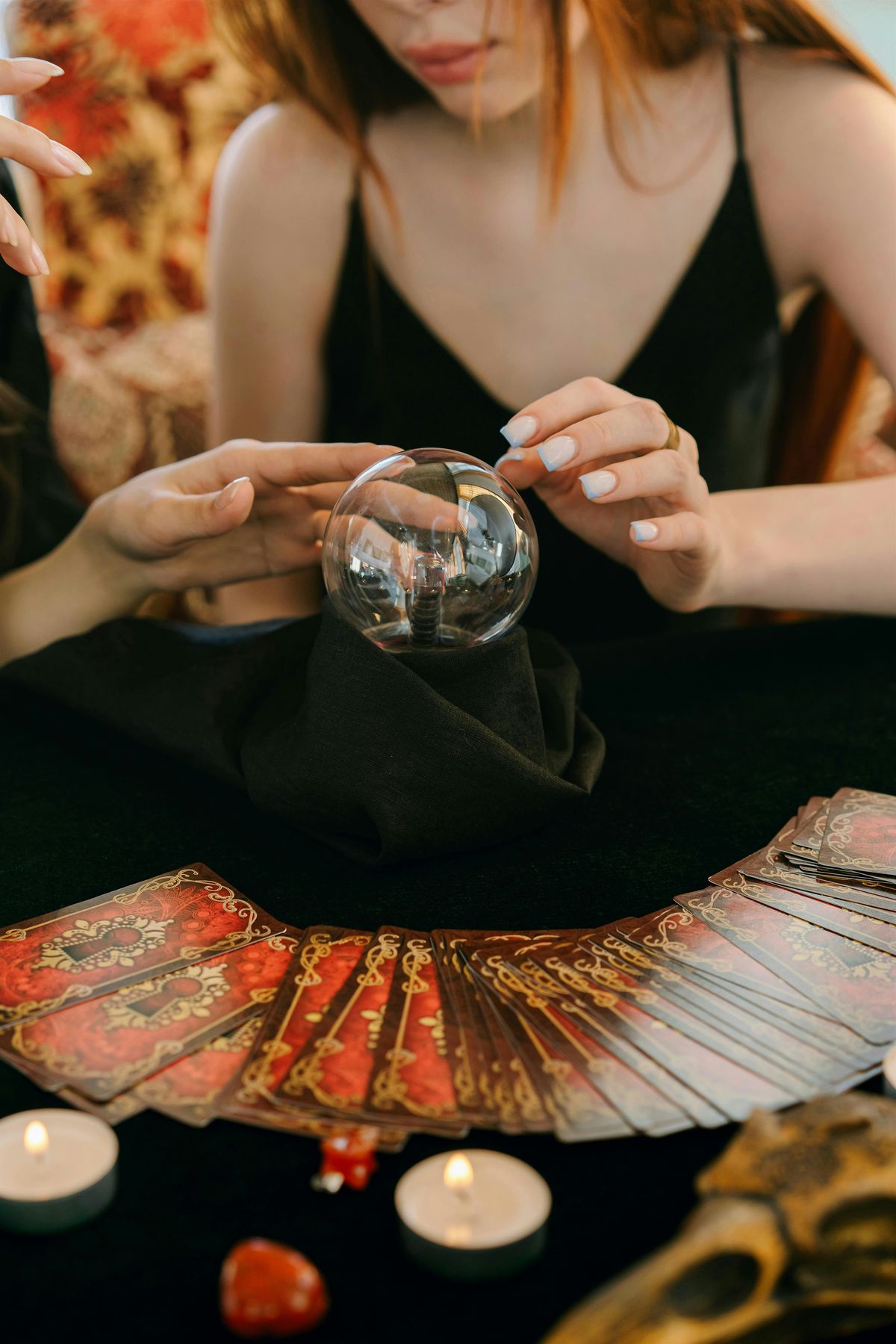 Old Divination 1 Day Workshop In Essex \/ Essex Psychometry \/ Picture Readings \/ Crystal Ball Event